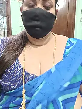 Snapshot of ashikaa_r chatting on May 29, 6:06 pm ashikaa r online show from May 29, 6:06 pm