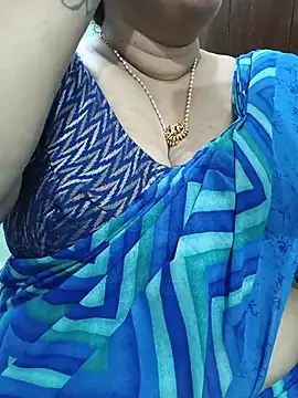 Snapshot of ashikaa_r chatting on June 13, 6:06 pm ashikaa r online show from June 13, 6:06 pm