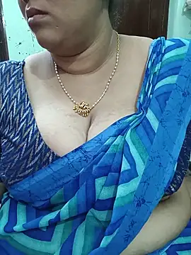 Snapshot of ashikaa_r chatting on June 14, 5:31 am ashikaa r online show from June 14, 5:31 am