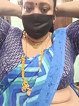 Snapshot of ashikaa_r chatting on July 2, 6:14 pm ashikaa r online show from July 2, 6:14 pm