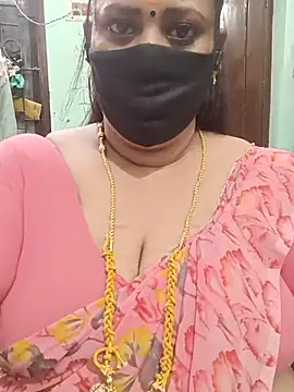 Snapshot of ashikaa_r chatting on July 6, 5:37 pm ashikaa r online show from July 6, 5:37 pm