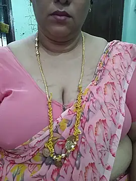 Snapshot of ashikaa_r chatting on July 7, 5:43 am ashikaa r online show from July 7, 5:43 am