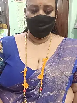 Snapshot of ashikaa_r chatting on July 23, 4:49 pm ashikaa r online show from July 23, 4:49 pm