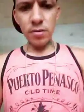 Snapshot of Alonsomadeira chatting on June 7, 1:04 pm Alonsomadeira online show from June 7, 1:04 pm
