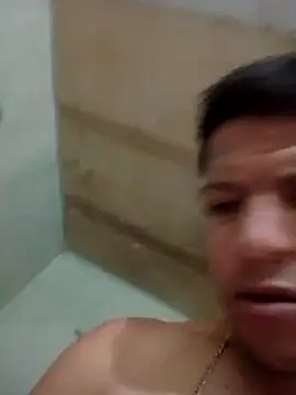 Snapshot of Alonsomadeira chatting on June 15, 11:12 am Alonsomadeira online show from June 15, 11:12 am