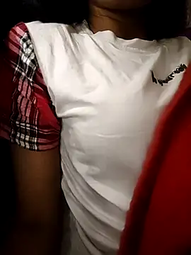 Snapshot of Hot_Goldengirl chatting on March 9, 8:31 pm Hot Goldengirl online show from March 9, 8:31 pm