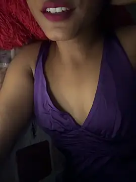 Snapshot of Hot_Goldengirl chatting on September 20, 10:55 pm Hot Goldengirl online show from September 20, 10:55 pm