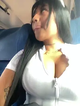 Snapshot of luisa16xxx chatting on December 11, 7:14 pm luisa16xxx online show from December 11, 7:14 pm