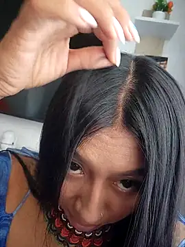 Snapshot of luisa16xxx chatting on May 13, 9:00 pm luisa16xxx online show from May 13, 9:00 pm