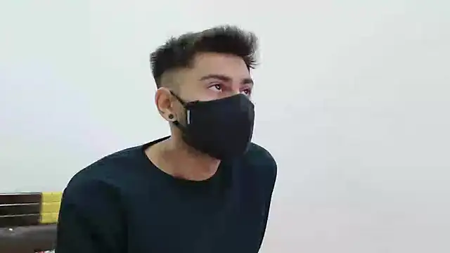 Snapshot of RupaliDixit chatting on December 14, 10:13 am RupaliDixit online show from December 14, 10:13 am