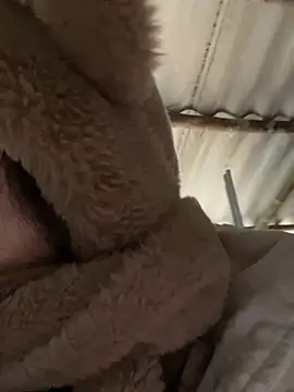 Snapshot of Laura8910 chatting on January 16, 9:59 am Laura8910 online show from January 16, 9:59 am