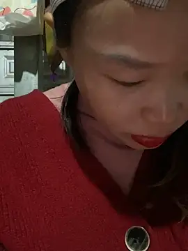 Snapshot of Laura8910 chatting on February 25, 2:22 pm Laura8910 online show from February 25, 2:22 pm