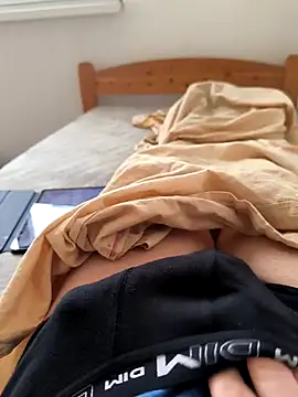 Snapshot of jordanov9@xh chatting on November 10, 5:50 am jordanov9xh online show from November 10, 5:50 am