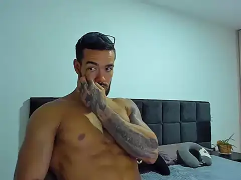 Alexander Martines online show from March 10, 11:54 pm