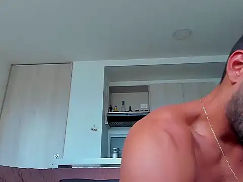 Snapshot of Alexander_Martines chatting on April 22, 9:16 pm Alexander Martines online show from April 22, 9:16 pm
