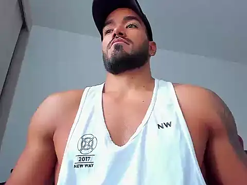 Snapshot of Alexander_Martines chatting on June 7, 7:28 pm Alexander Martines online show from June 7, 7:28 pm