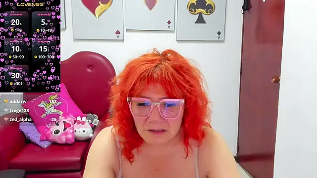 Snapshot of Salomeediaz_ chatting on April 19, 6:10 pm Salomeediaz online show from April 19, 6:10 pm