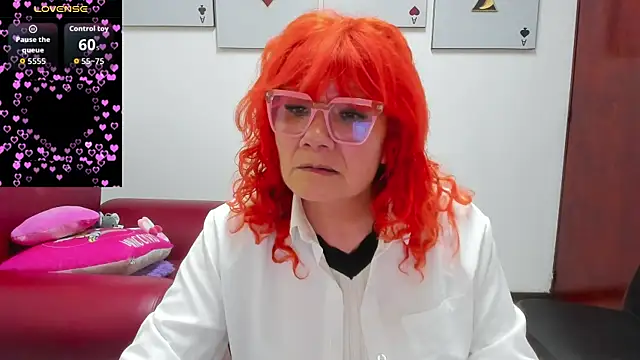 Snapshot of Salomeediaz_ chatting on May 5, 9:01 pm Salomeediaz online show from May 5, 9:01 pm
