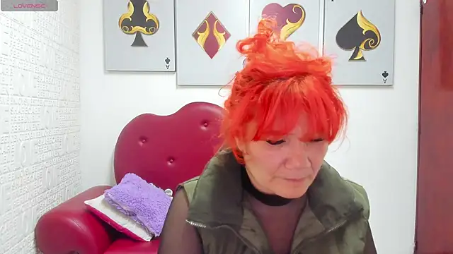 Snapshot of Salomeediaz_ chatting on May 8, 9:09 pm Salomeediaz online show from May 8, 9:09 pm