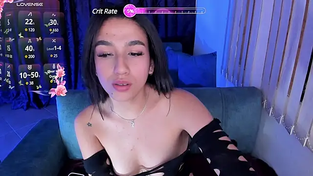 Snapshot of SaraaMills chatting on February 4, 10:34 pm SaraaMills online show from February 4, 10:34 pm