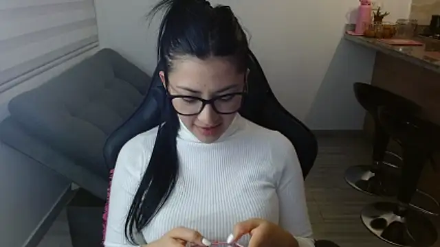 Charlotte cute18 online show from February 14, 2:41 am