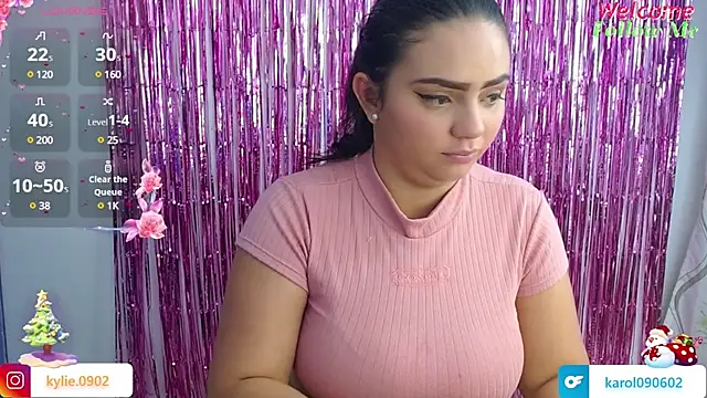 Snapshot of karol_9 chatting on December 21, 5:36 am karol 9 online show from December 21, 5:36 am