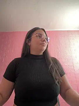 Snapshot of karol_9 chatting on March 2, 8:29 pm karol 9 online show from March 2, 8:29 pm