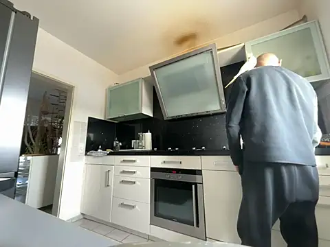 Snapshot of Germankink chatting on December 4, 10:35 am Germankink online show from December 4, 10:35 am