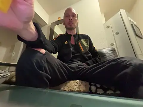 Snapshot of Germankink chatting on December 16, 3:54 pm Germankink online show from December 16, 3:54 pm