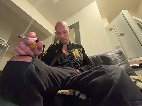 Snapshot of Germankink chatting on December 18, 4:28 pm Germankink online show from December 18, 4:28 pm