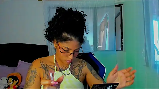 JuliaRose ks online show from July 27, 10:06 pm