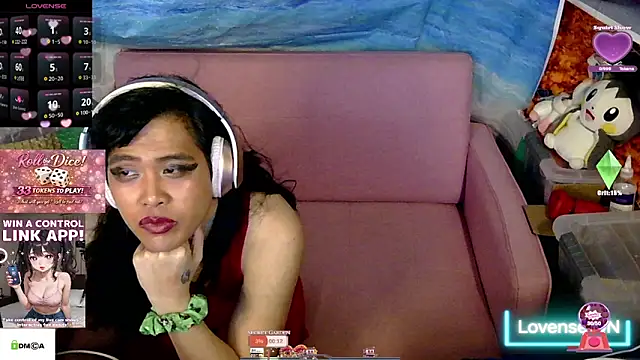 Snapshot of tashakaixxx chatting on May 9, 12:49 am tashakaixxx online show from May 9, 12:49 am
