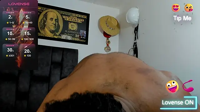 MattRodriguez9 online show from April 17, 9:12 am