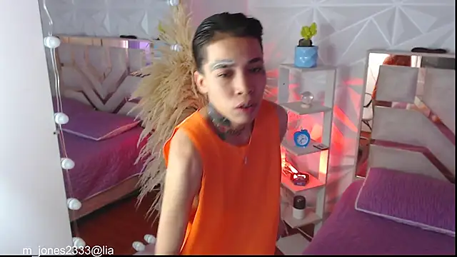 Snapshot of Jonesliam23 chatting on September 22, 7:05 pm Jonesliam23 online show from September 22, 7:05 pm