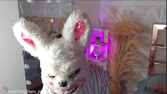 Snapshot of Jonesliam23 chatting on October 31, 7:48 pm Jonesliam23 online show from October 31, 7:48 pm