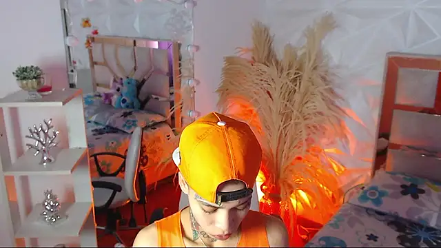 Snapshot of Jonesliam23 chatting on January 7, 6:54 pm Jonesliam23 online show from January 7, 6:54 pm