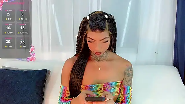 laura sweett120 online show from March 26, 4:18 am