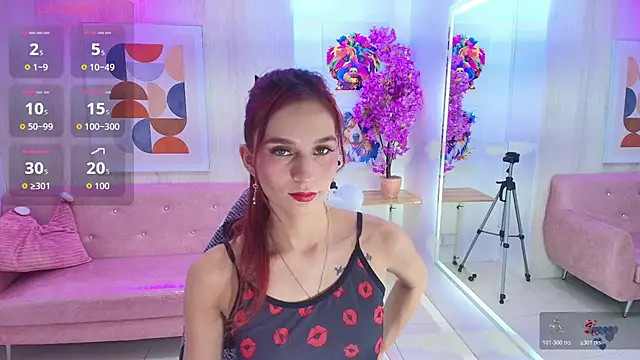 Snapshot of Tamara_slimx chatting on May 1, 10:47 pm Tamara slimx online show from May 1, 10:47 pm