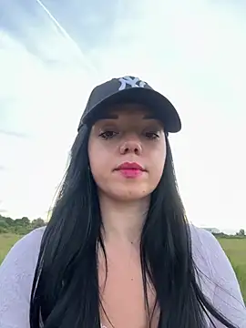 Snapshot of Vanesskaa chatting on May 30, 7:44 pm Vanesskaa online show from May 30, 7:44 pm