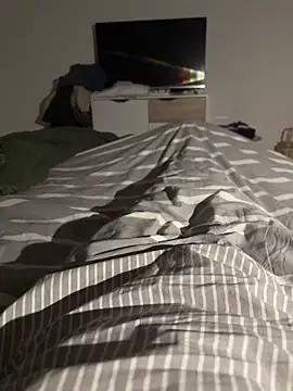 Snapshot of roro1133 chatting on March 3, 11:46 pm roro1133 online show from March 3, 11:46 pm