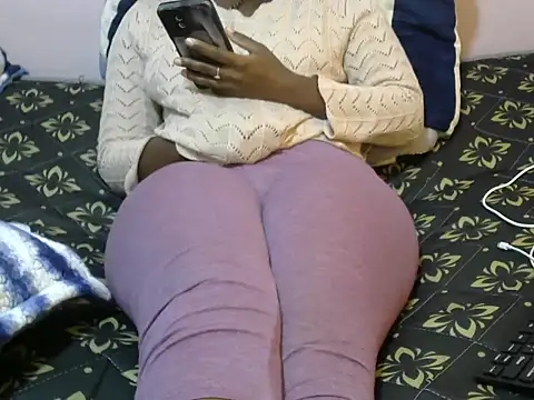 winnie254 online show from November 10, 10:47 am