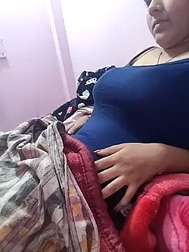 Snapshot of Bittu-rani chatting on December 10, 3:30 am Bittu-rani online show from December 10, 3:30 am