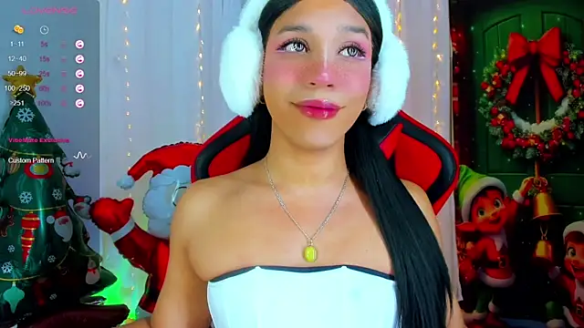 Snapshot of Emaa- chatting on December 21, 4:52 am Emaa- online show from December 21, 4:52 am