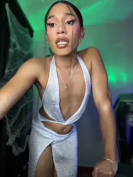 Snapshot of Emaa- chatting on October 24, 11:12 pm Emaa- online show from October 24, 11:12 pm