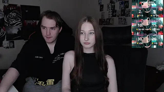 Snapshot of camcoupbang chatting on October 3, 12:18 am camcoupbang online show from October 3, 12:18 am