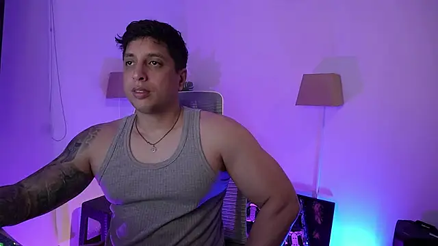 Snapshot of appolo_allen chatting on July 13, 3:42 am appolo allen online show from July 13, 3:42 am