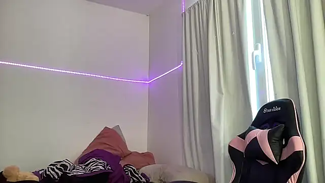 Snapshot of Lolykush chatting on January 30, 5:28 pm Lolykush online show from January 30, 5:28 pm
