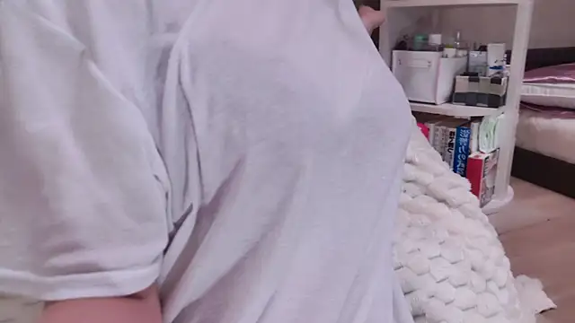 Snapshot of TsukasaSakai chatting on January 13, 1:23 am TsukasaSakai online show from January 13, 1:23 am