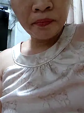 Snapshot of _Mira_69_ chatting on April 25, 7:55 am Mira 69 online show from April 25, 7:55 am