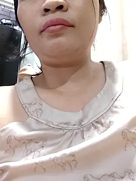 Snapshot of _Mira_69_ chatting on May 16, 11:31 am Mira 69 online show from May 16, 11:31 am